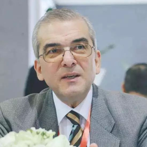 Ganiyusufoglu Ömer Sahin (Industrial Development Consultant of Qingdao International Academician Park, Member of  German National Academy of Science and Engineering)